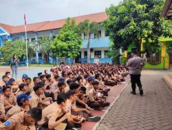 Binluh Polsek Ciledug di SMPN 24, Polisi Ajak Pelajar Hindari Kenakalan Remaja