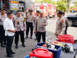 Pastikan Siap Dukung Antisipasi Karhutla, Kapolda Sumsel Periksa Kendaraan dan Sarana Peralatan Pemadam Api