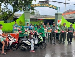 Bulan penuh berkah Koramil 05/Balaraja dan Persit KCK Ranting 06 Berbagi Takjil