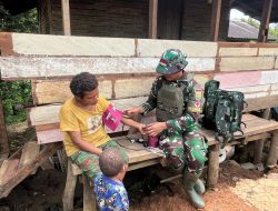 Menjaga Kesehatan Warga Binaan, Satgas Yonif 144/JY Laksanakan Anjangsana dan Pelayanan Kesehatan Keliling