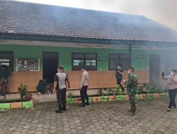 Fogging, Gerak Cepat Polsek Lumbang Tanggapi Kasus Demam Berdarah