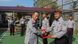 APRESIASI DEDIKASI DAN PENGABDIAN : 6 ORANG PETUGAS LAPAS IIA BANGKINANG RESMI NAIK PANGKAT