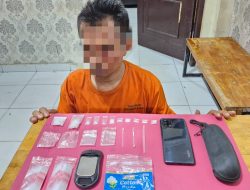BANDAR SHABU DIBEKUK POLRES SIAK, 11 PAKET BARANG BUKTI DIAMANKAN Sat Narkoba Polres Siak Ungkap Peredaran Shabu di Desa Tumang
