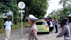 Puluhan Kendaraan Ditilang karena Langgar Rambu Larangan Parkir di Depan RSUD Arifin Achmad Pekanbaru