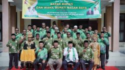 Peusijuek di Kemenag Nagan Raya, Bupati TRK Tegaskan Komitmen Sinergi dengan Instansi Vertikal